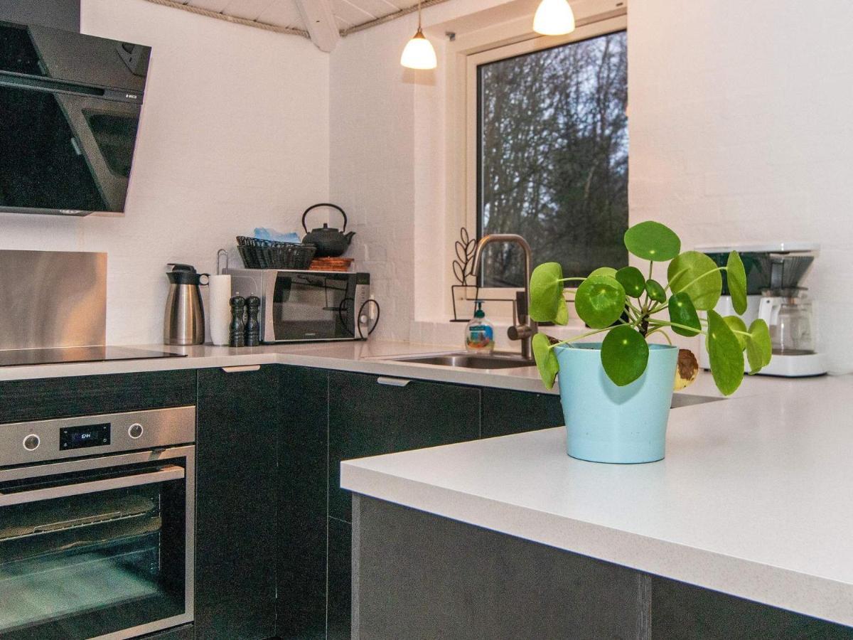 7 Person Holiday Home In Rsted Kare 外观 照片