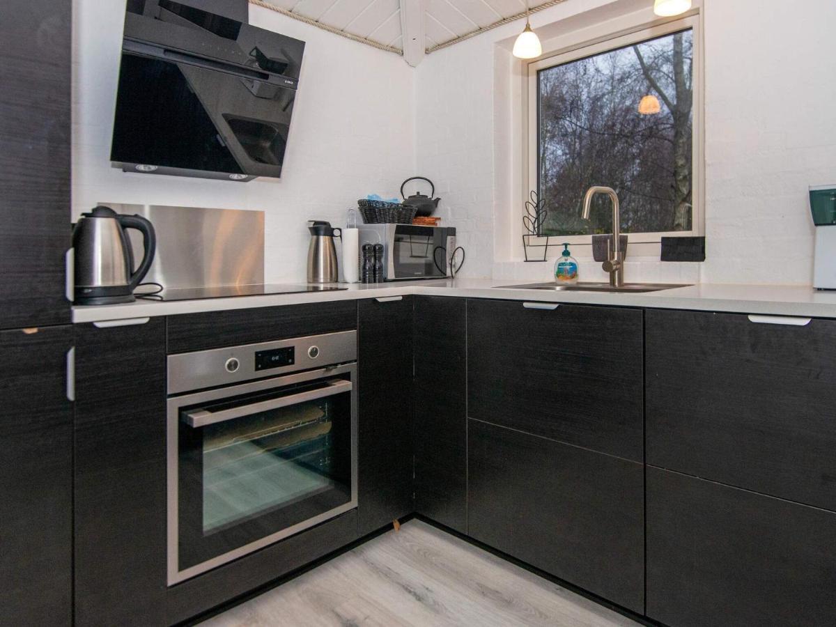 7 Person Holiday Home In Rsted Kare 外观 照片
